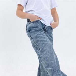 Trendy Wide-Leg Jeans